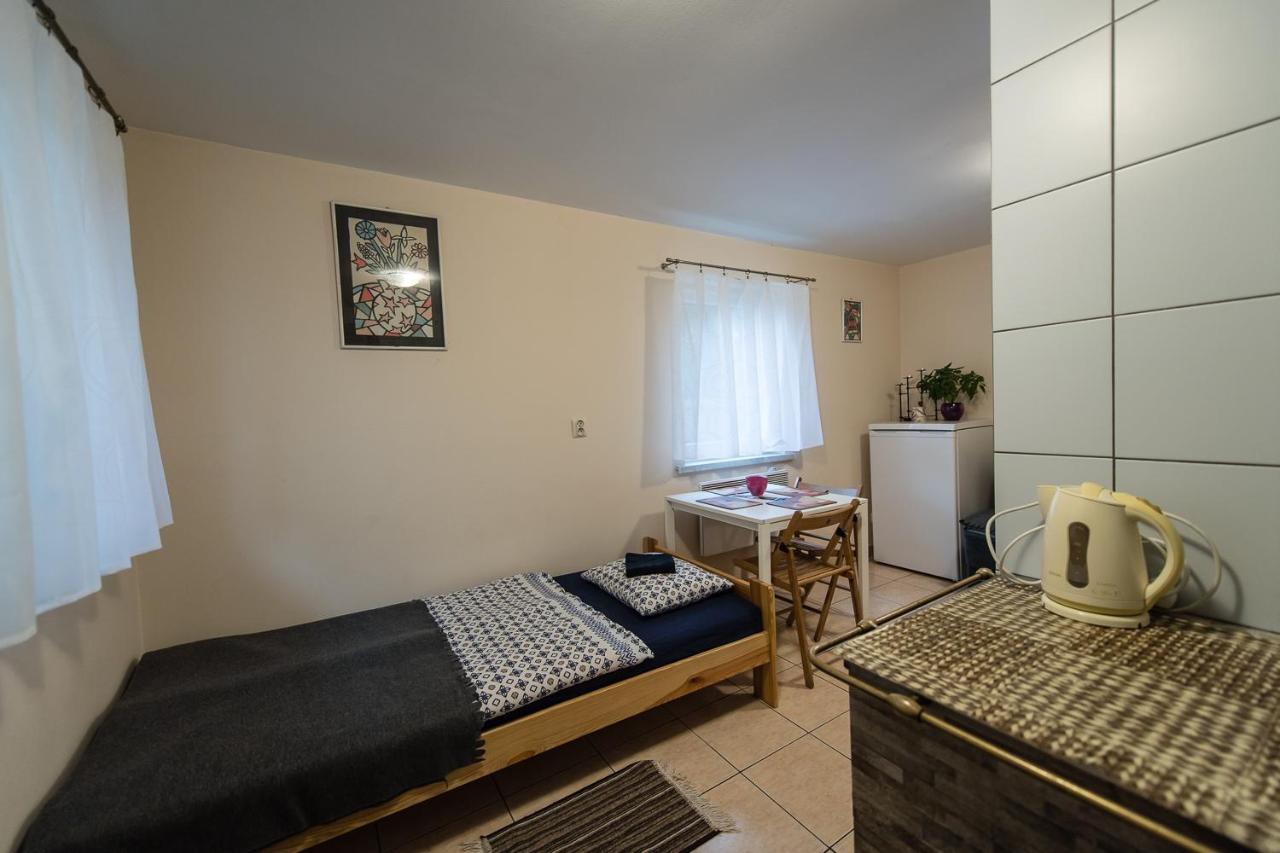 Pokoje Goscinne Lesny Zakatek Kepiaste Extérieur photo